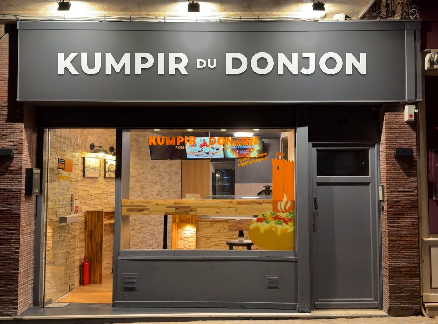 La devanture Kumpir du Donjon, 15 rue Brisson à Niort