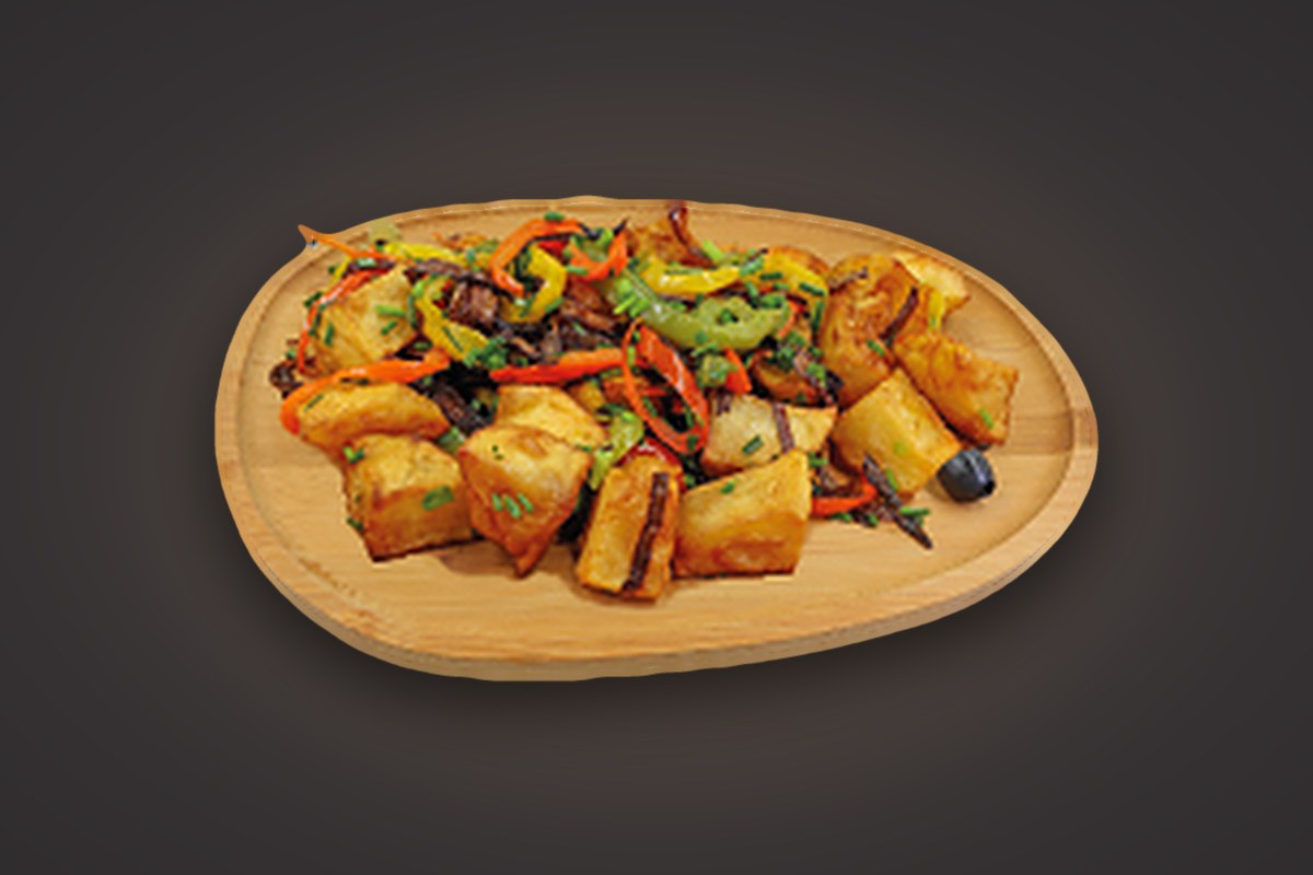 Assiette Grenailles — Petites pommes de terre rôties, poivrons et oignons croustillants